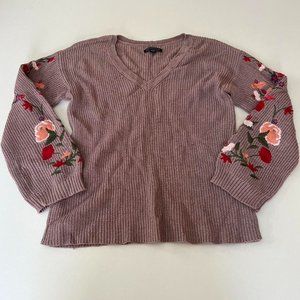 Floral sleeved sweater